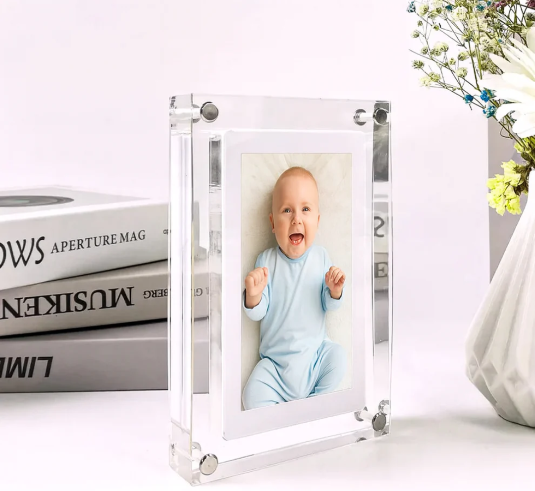 Digital frame
